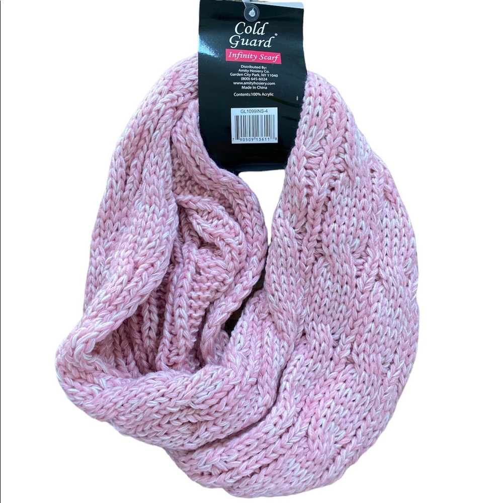 Infinity Scarf 🧣 - Picture 3 of 4
